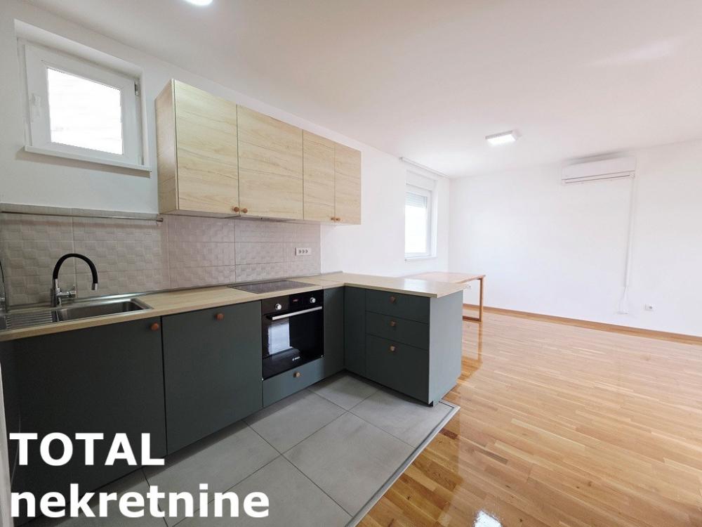 Slika 4 - Stan,NOVI SAD,LIPOV GAJ,kv: 74.00, € 160200, ID: 1102720