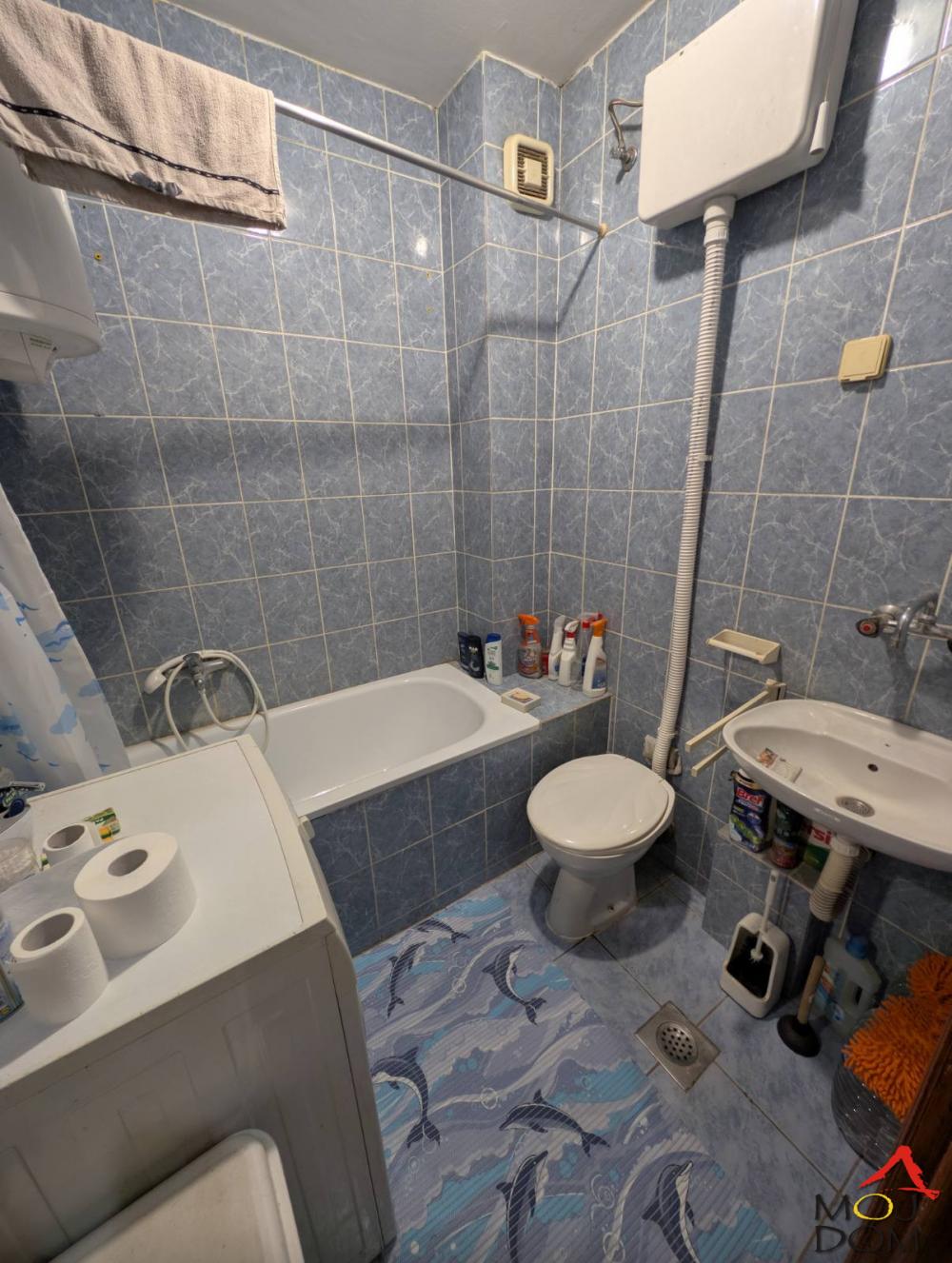 Slika 6 - Stan,NOVI SAD,BULEVAR,kv: 25, € 75000, ID: 1032365