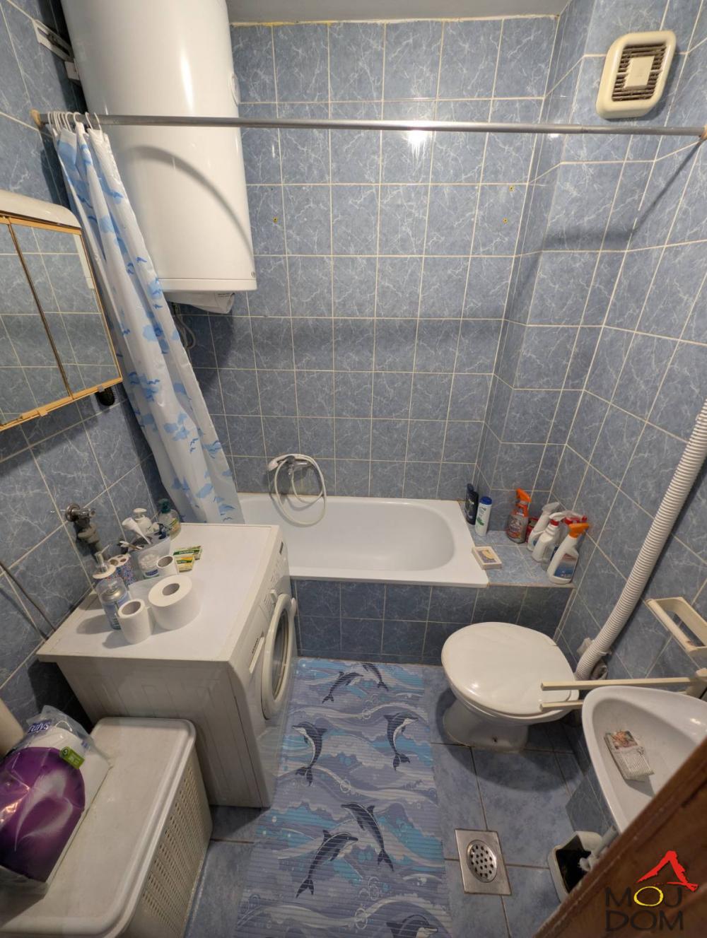 Slika 7 - Stan,NOVI SAD,BULEVAR,kv: 25, € 75000, ID: 1032365