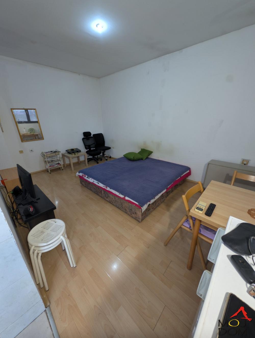 Slika 1 - Stan,NOVI SAD,BULEVAR,kv: 25, € 75000, ID: 1032365