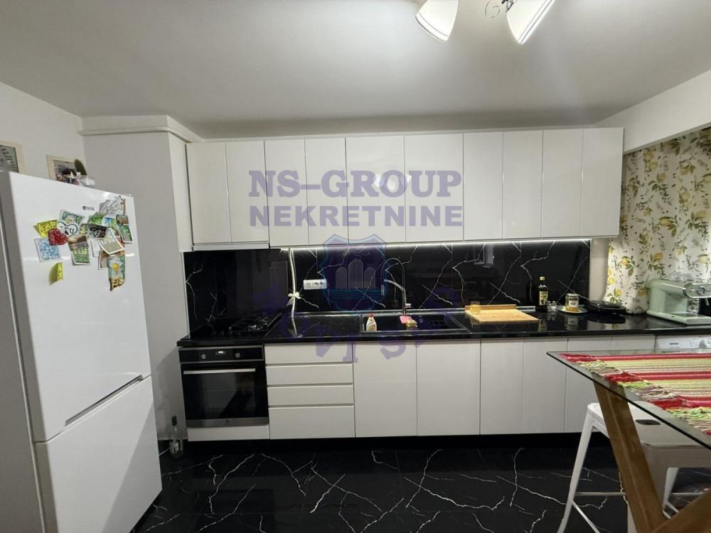 Slika 6 - Odličan dvosoban stan u Novom Sadu.