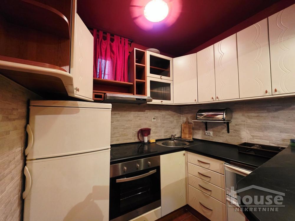 Slika 5 - Stan,NOVI SAD,CENTAR,kv: 57.00, € 90000, ID: 1065897