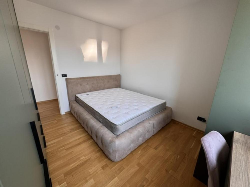 Slika 9 - Troiposoban stan u urbanoj vili, Telep