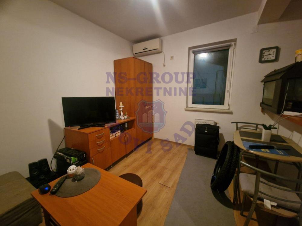 Slika 7 - Na prodaju stan na novoj detelinari 