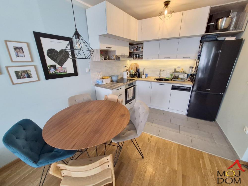 Slika 2 - Stan,NOVI SAD,SOMBORSKI BULEVAR,kv: 60, € 173000, ID: 1032359