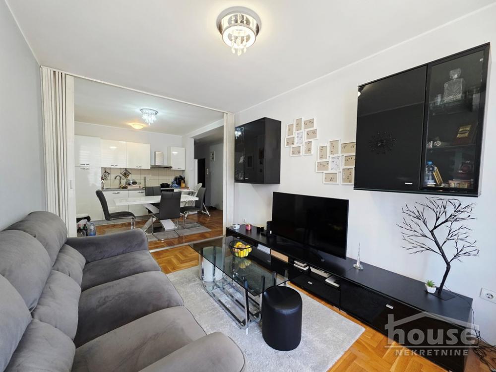 Slika 2 - Stan,NOVI SAD,GRBAVICA,kv: 44.00, € 150000, ID: 1065826