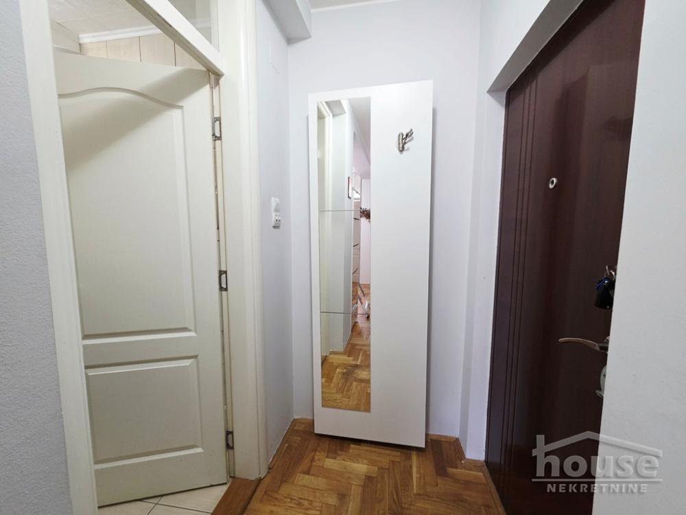 Slika 10 - Stan,NOVI SAD,GRBAVICA,kv: 44.00, € 150000, ID: 1065826