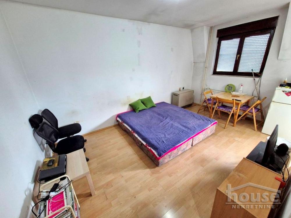 Slika 1 - Stan,NOVI SAD,BULEVAR,kv: 25.00, € 72800, ID: 1065903