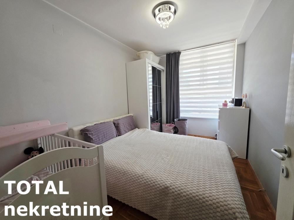 Slika 5 - Stan,NOVI SAD,GRBAVICA,kv: 44.00, € 150000, ID: 1102672