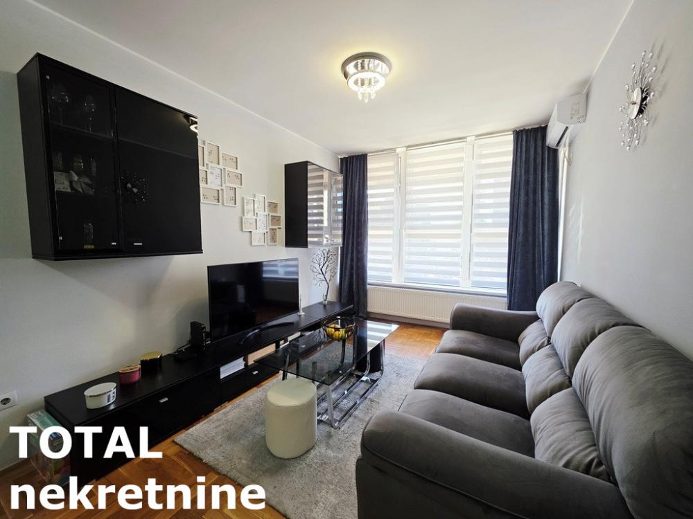 Slika 1 - Stan,NOVI SAD,GRBAVICA,kv: 44.00, € 150000, ID: 1102672