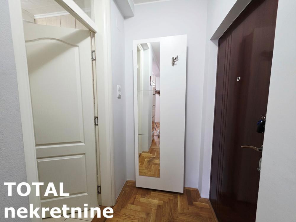 Slika 10 - Stan,NOVI SAD,GRBAVICA,kv: 44.00, € 150000, ID: 1102672