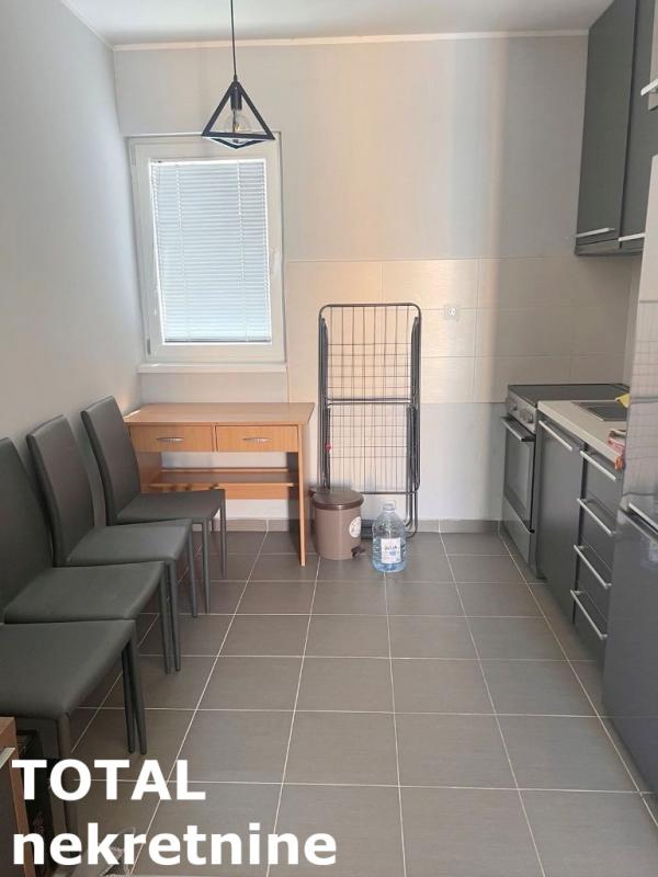 Slika 6 - Stan,NOVI SAD,ADICE,kv: 29.00, € 85000, ID: 1102767