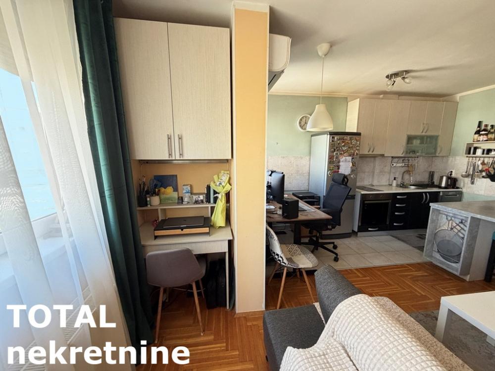 Slika 3 - Stan,NOVI SAD,TELEP,kv: 41.00, € 120000, ID: 1102690