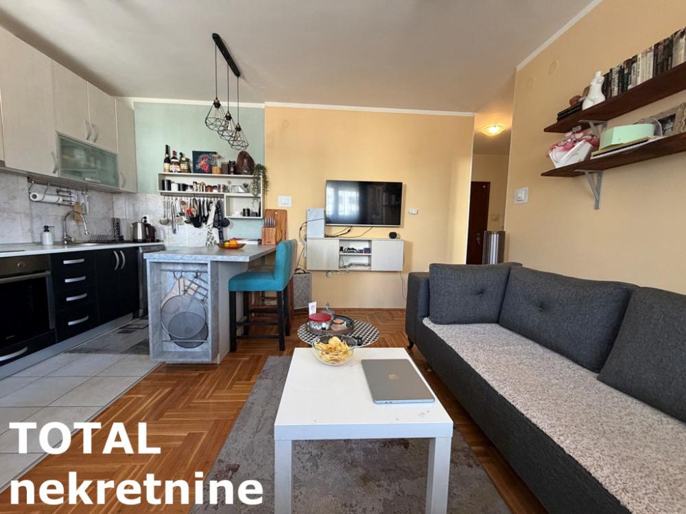 Slika 1 - Stan,NOVI SAD,TELEP,kv: 41.00, € 120000, ID: 1102690