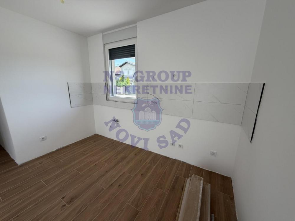 Glavna slika -Odlican useljiv sa dvorisem od 20m2