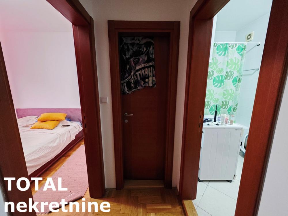 Slika 8 - Stan,NOVI SAD,GRBAVICA,kv: 44.00, € 155000, ID: 1102738