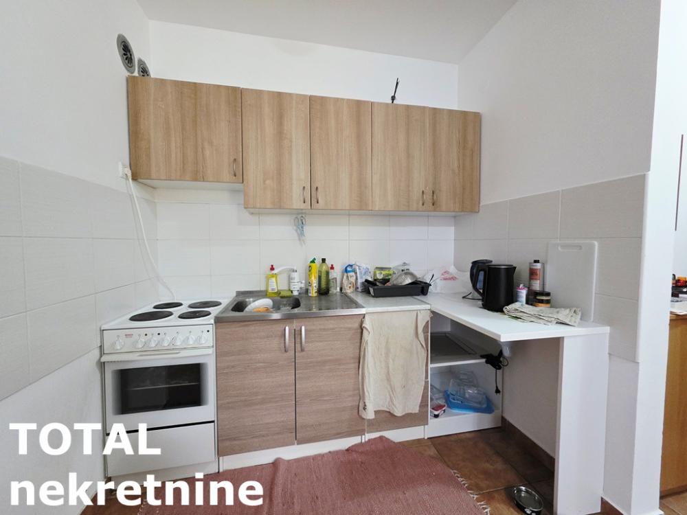 Slika 3 - Stan,NOVI SAD,GRBAVICA,kv: 44.00, € 155000, ID: 1102738