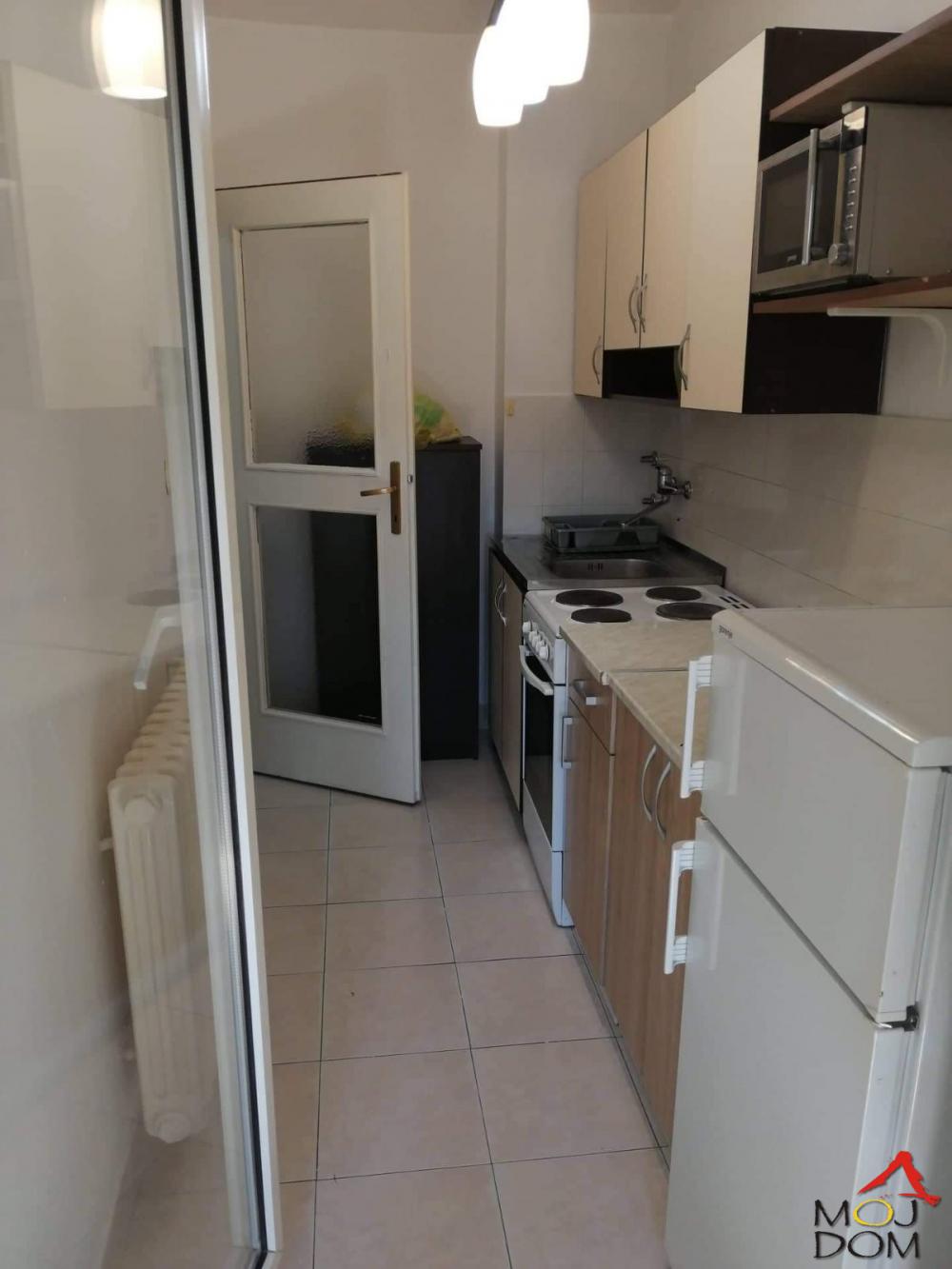 Slika 4 - Stan,NOVI SAD,SAVINA,kv: 38, € 97850, ID: 1032363