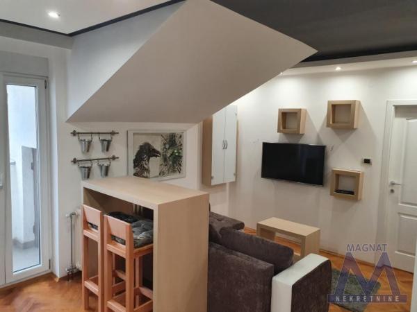 Slika 2 - Stan,NOVI SAD,CENTAR,kv: 40, € 118450, ID: 1019387