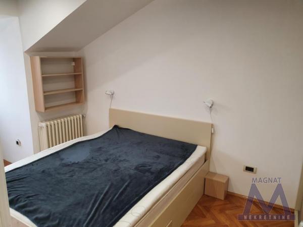 Slika 5 - Stan,NOVI SAD,CENTAR,kv: 40, € 118450, ID: 1019387