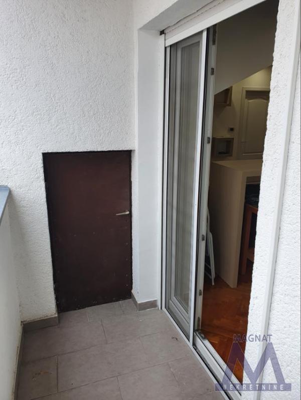 Slika 8 - Stan,NOVI SAD,CENTAR,kv: 40, € 118450, ID: 1019387