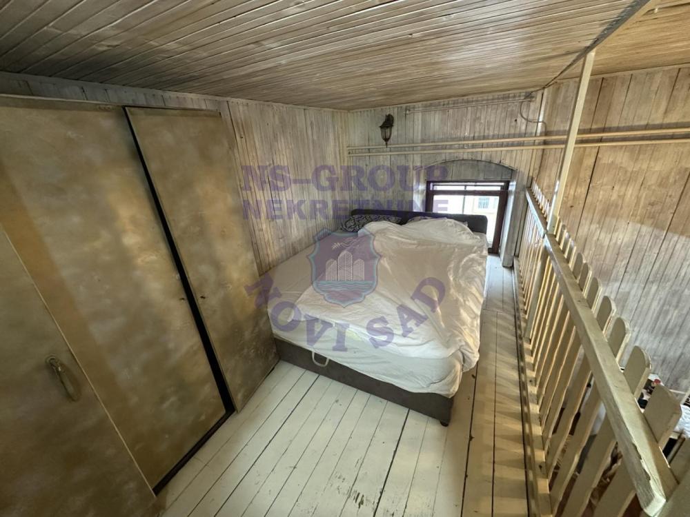 Slika 4 - Jednoiposoban, 35m2, Novi Sad centar Novi Sad