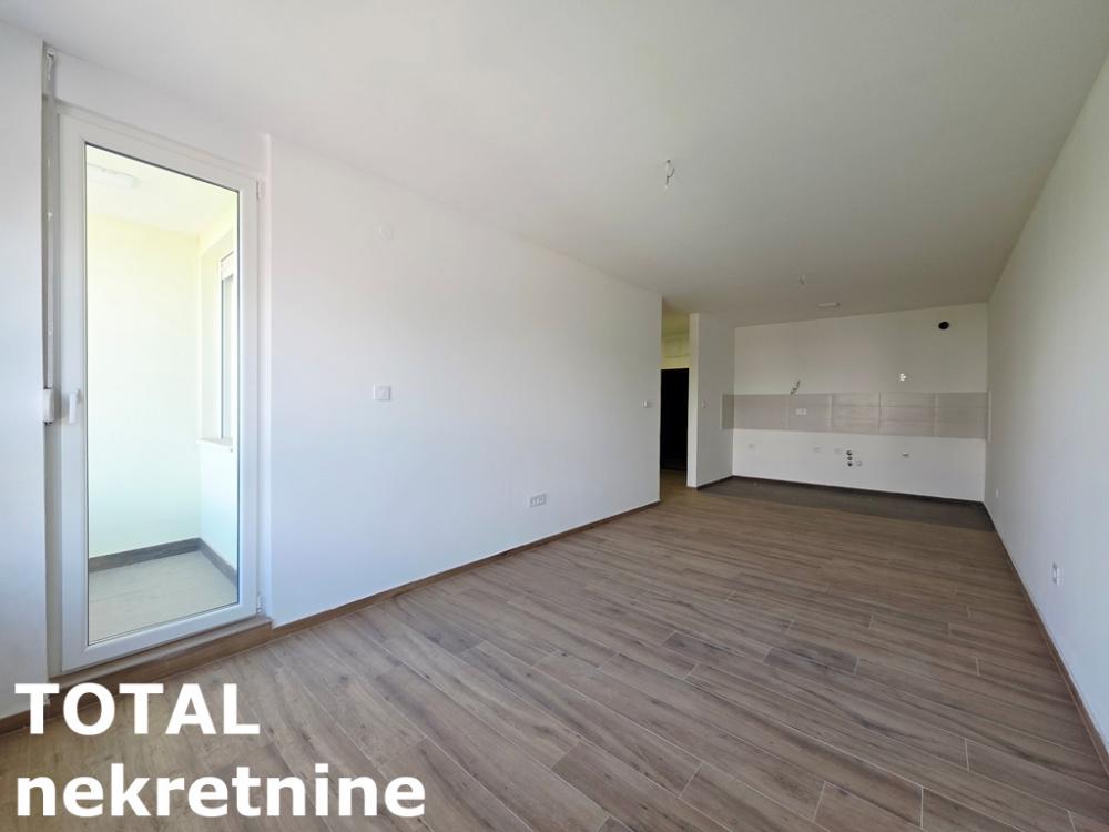Slika 2 - Stan,NOVI SAD,TELEP,kv: 62.00, € 180730, ID: 1102734