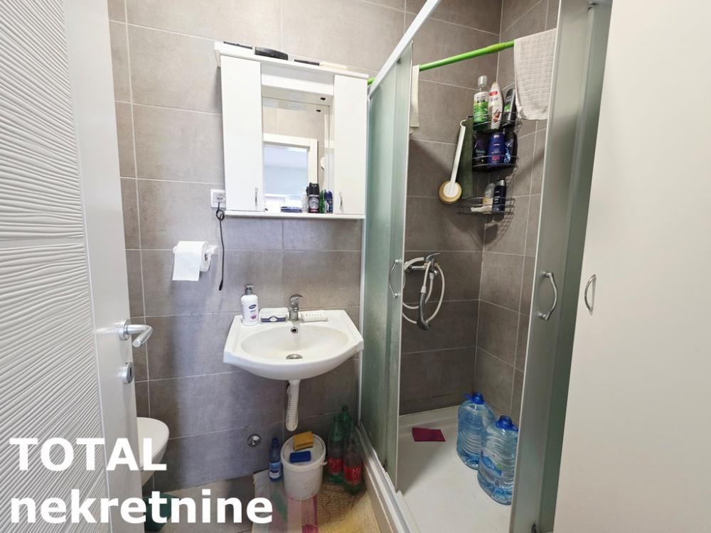 Slika 5 - Stan,NOVI SAD,ADICE,kv: 27.00, € 48000, ID: 1102674