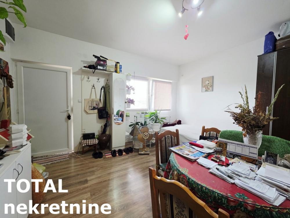 Slika 2 - Stan,NOVI SAD,ADICE,kv: 27.00, € 48000, ID: 1102674