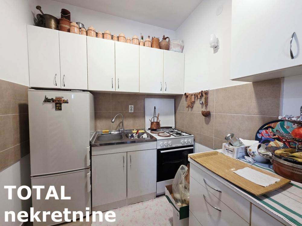 Slika 4 - Stan,NOVI SAD,ADICE,kv: 27.00, € 48000, ID: 1102674
