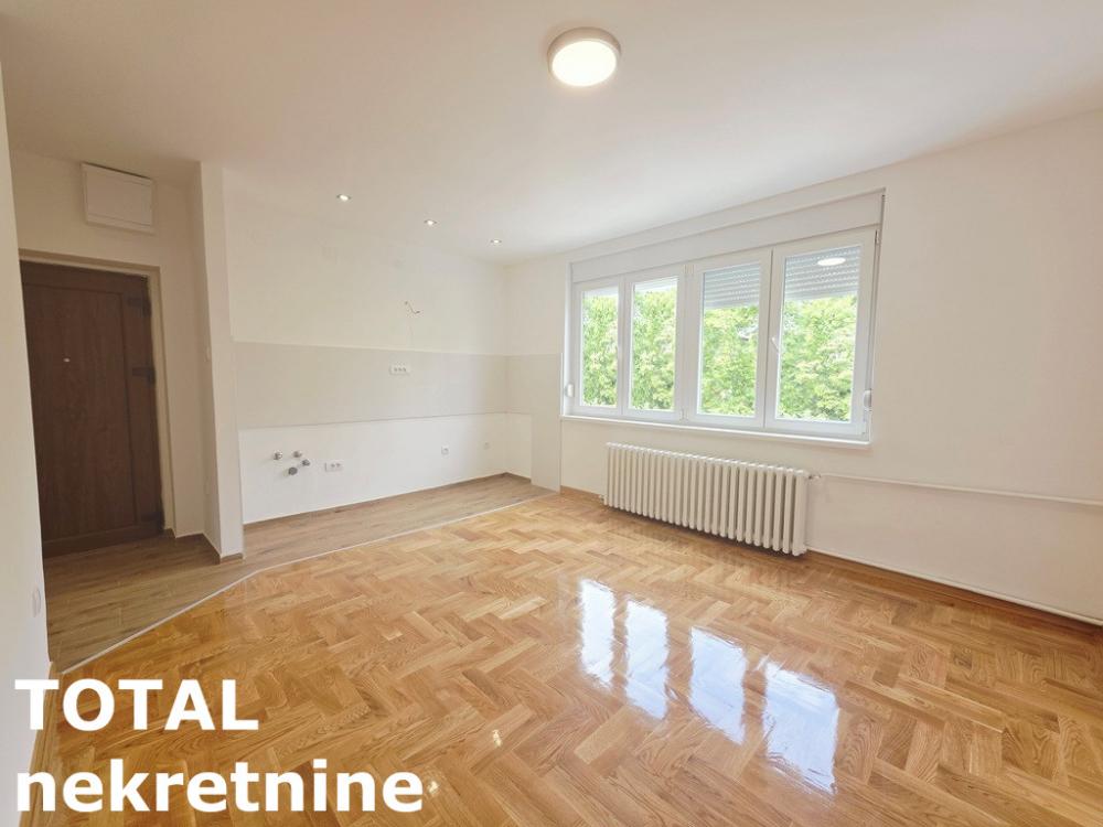 Slika 1 - Stan,NOVI SAD,GRBAVICA,kv: 49.00, € 154900, ID: 1102728