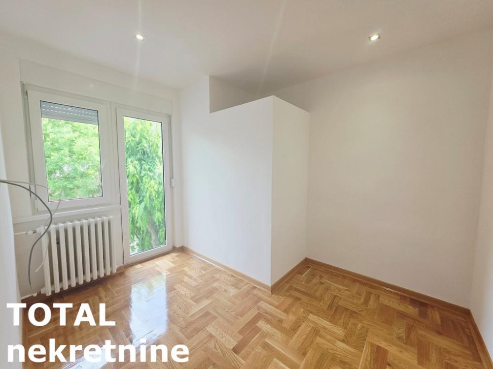 Slika 7 - Stan,NOVI SAD,GRBAVICA,kv: 49.00, € 154900, ID: 1102728