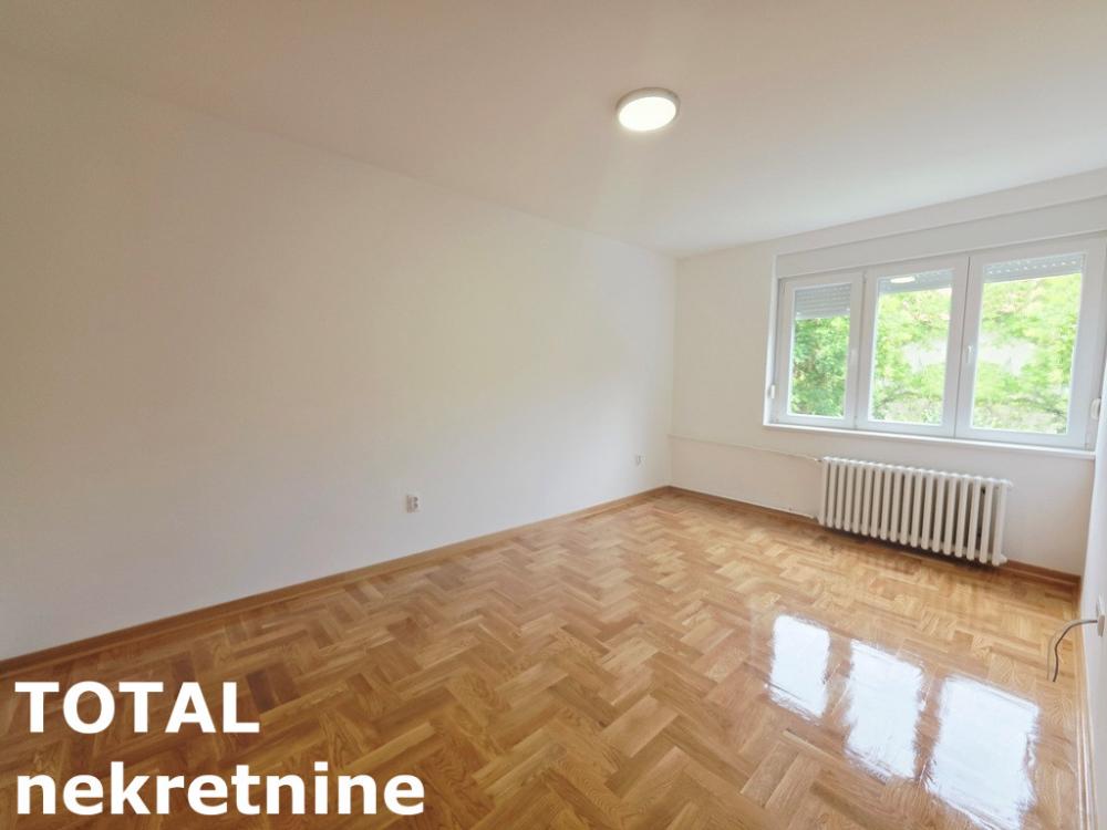 Slika 5 - Stan,NOVI SAD,GRBAVICA,kv: 49.00, € 154900, ID: 1102728
