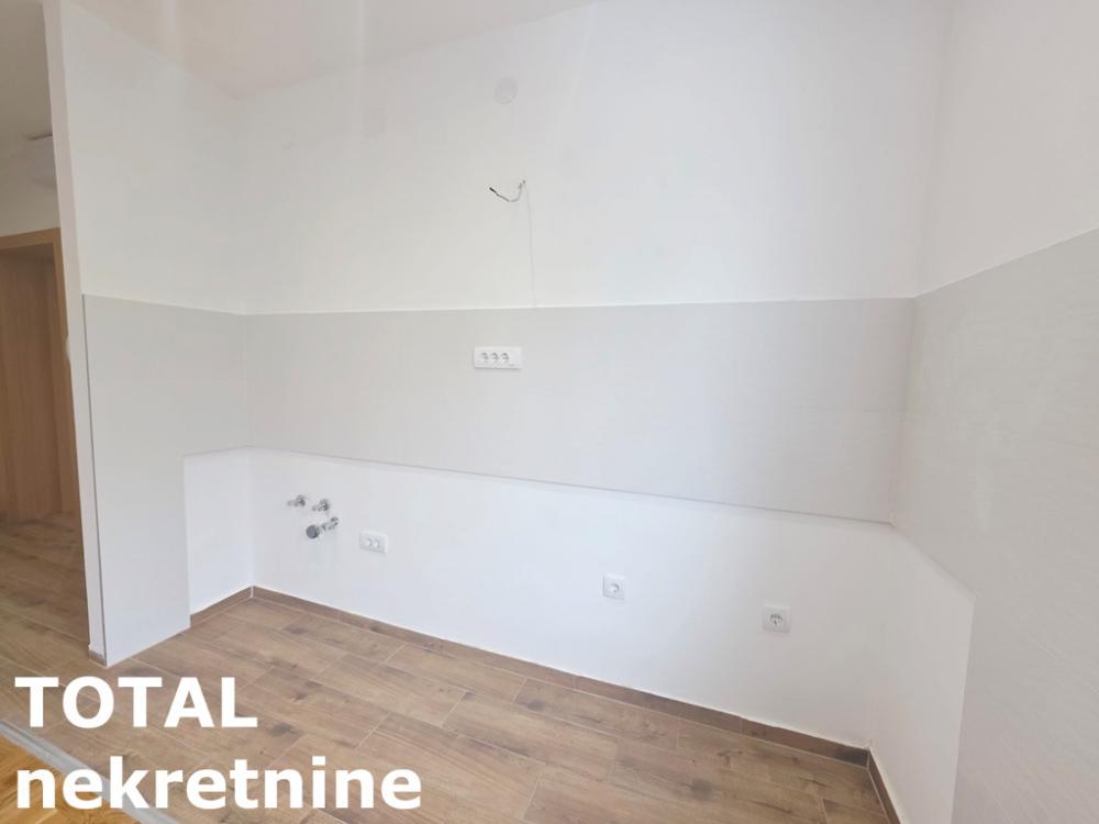 Slika 3 - Stan,NOVI SAD,GRBAVICA,kv: 49.00, € 154900, ID: 1102728