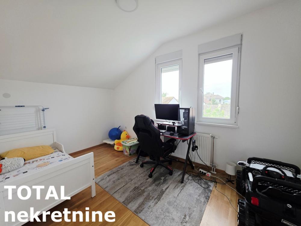Slika 5 - Stan,NOVI SAD,KLISA,kv: 62.00, € 154000, ID: 1102722