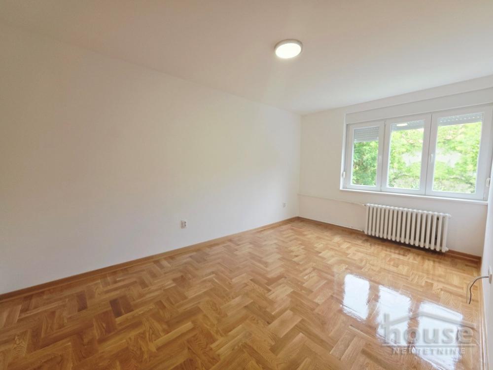 Slika 5 - Stan,NOVI SAD,GRBAVICA,kv: 49.00, € 154900, ID: 1065882