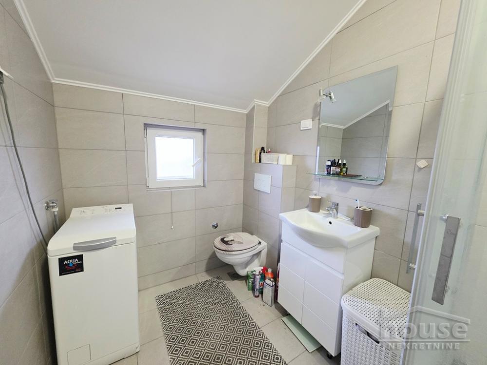 Slika 9 - Stan,NOVI SAD,KLISA,kv: 62.00, € 154000, ID: 1065876