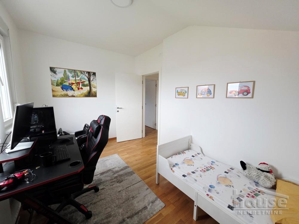 Slika 6 - Stan,NOVI SAD,KLISA,kv: 62.00, € 154000, ID: 1065876