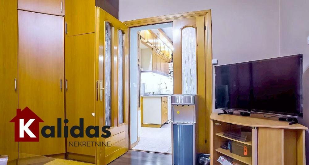 Slika 2 - Stan,NOVI SAD,BULEVAR,kv: 65, € 189250, ID: 1008838