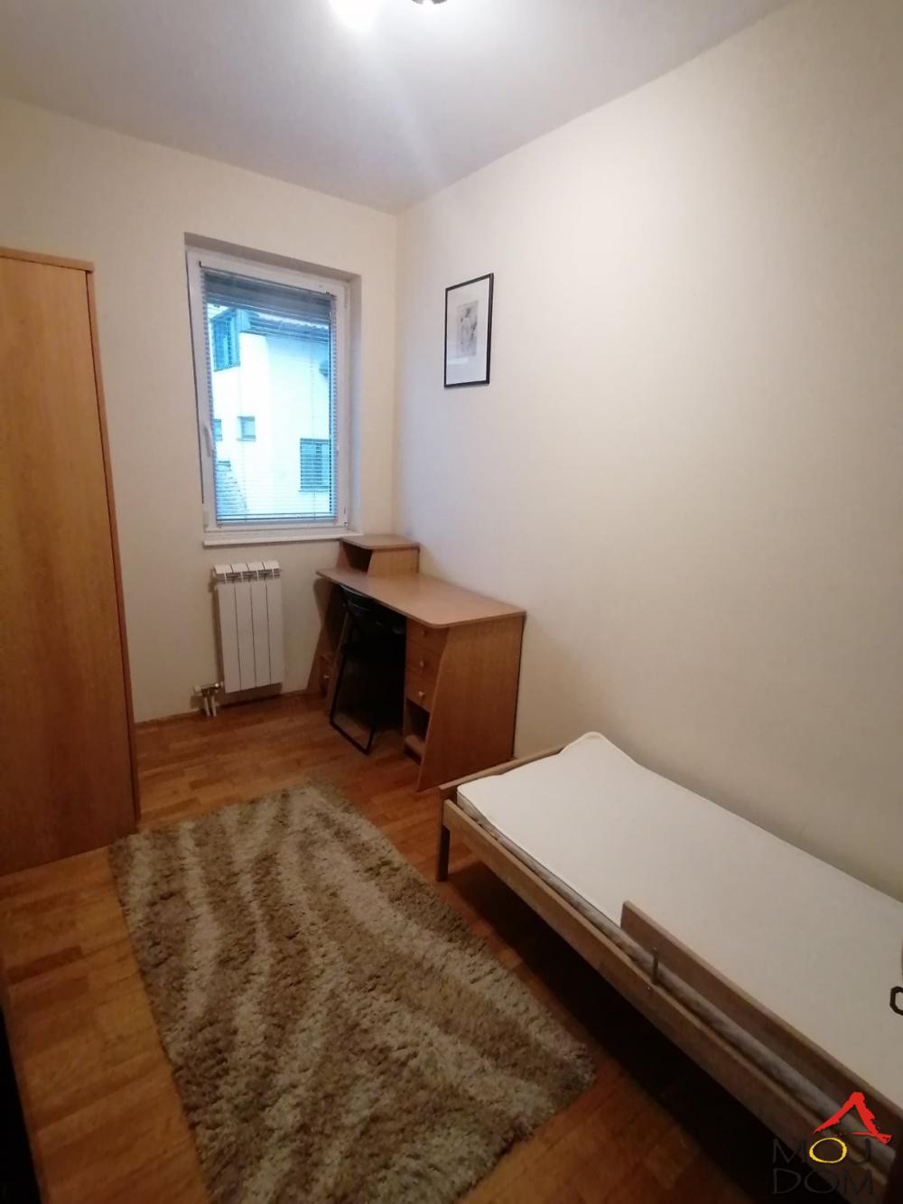 Slika 9 - Stan,NOVI SAD,BULEVAR,kv: 47, € 162700, ID: 1030017
