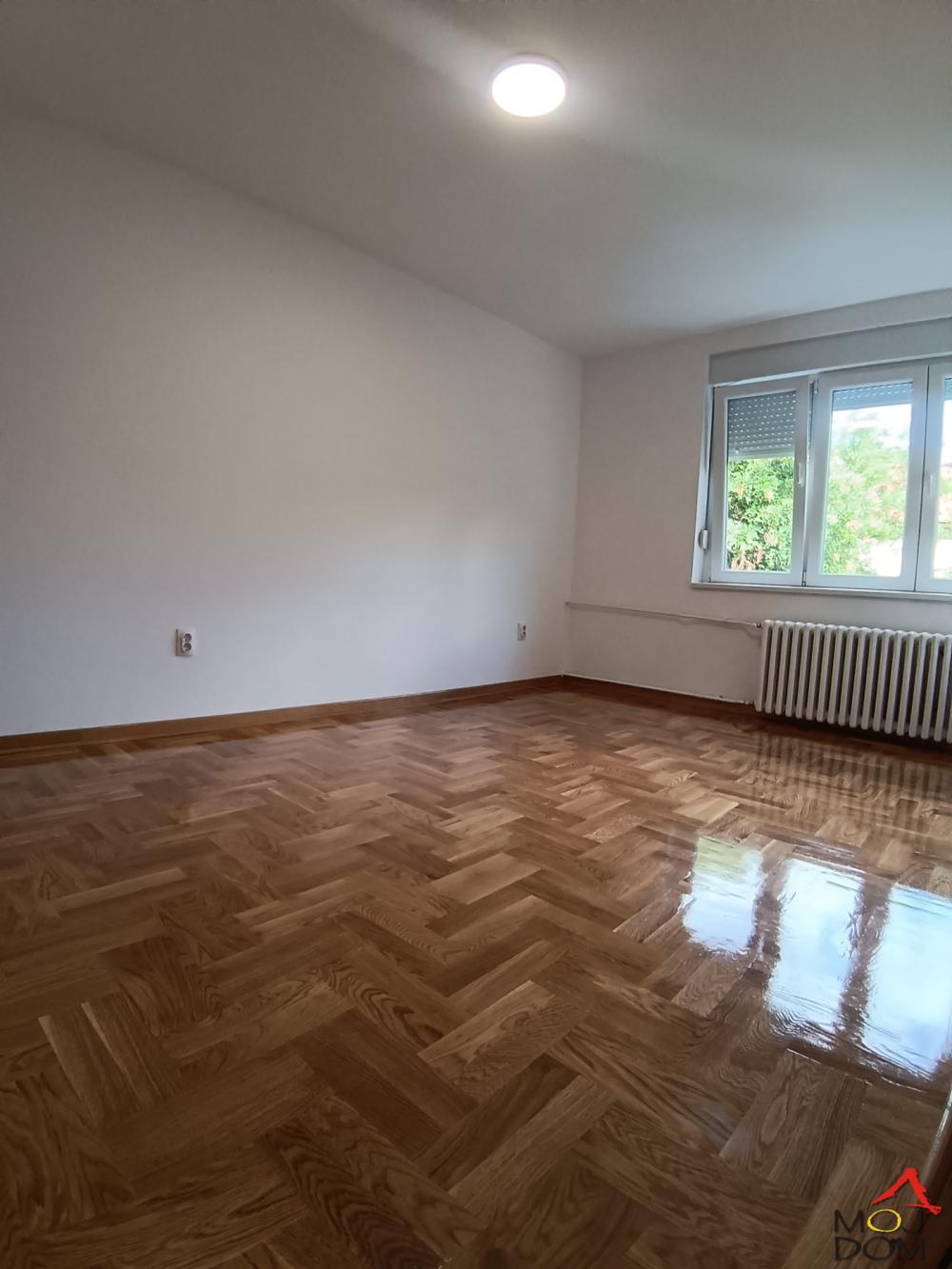 Slika 5 - Stan,NOVI SAD,GRBAVICA,kv: 49, € 159550, ID: 1032373