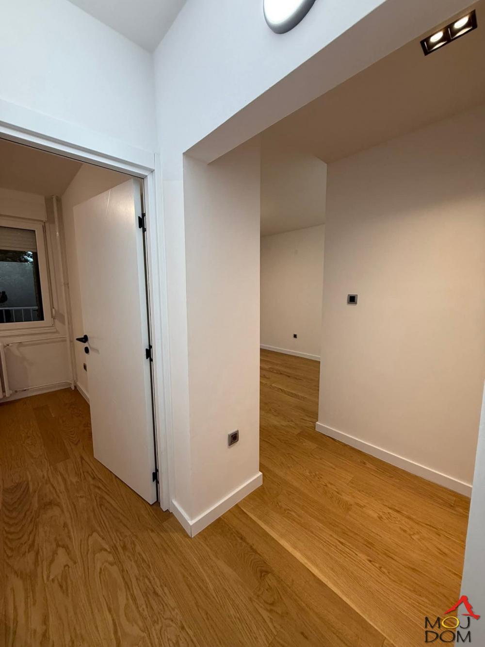 Slika 7 - Stan,NOVI SAD,AVIJACIJA,kv: 48, € 134930, ID: 1032362