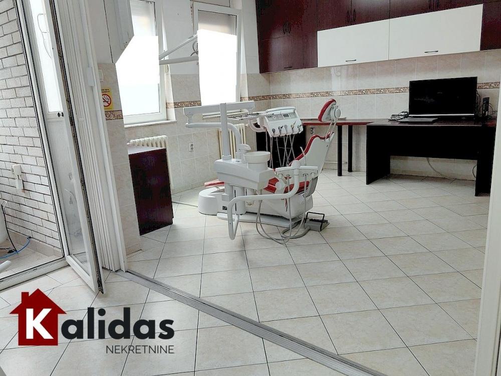 Slika 5 - Stan,NOVI SAD,CENTAR,kv: 37, € 123600, ID: 1008656