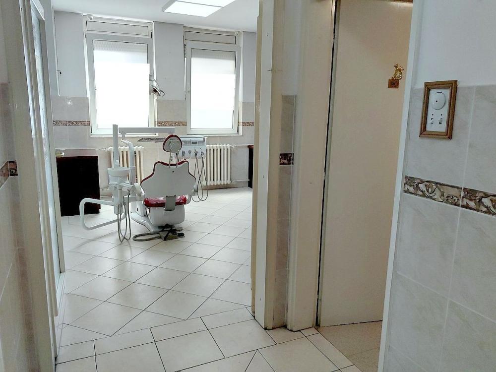 Slika 2 - Stan,NOVI SAD,CENTAR,kv: 37, € 123600, ID: 1008656