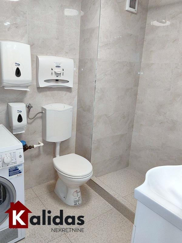 Slika 11 - Stan,NOVI SAD,CENTAR,kv: 37, € 123600, ID: 1008656