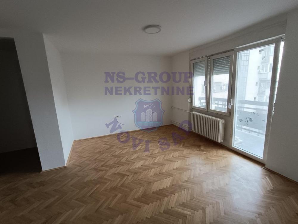 Glavna slika -Dvoiposoban, 64m2, Liman 2 Novi Sad, sa terasom, ima lift