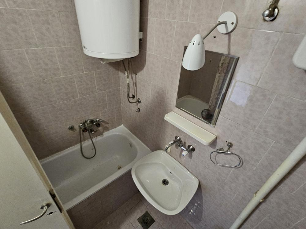 Slika 3 - Jednosoban, 32m2, Bulevar Jaše Tomića Novi Sad