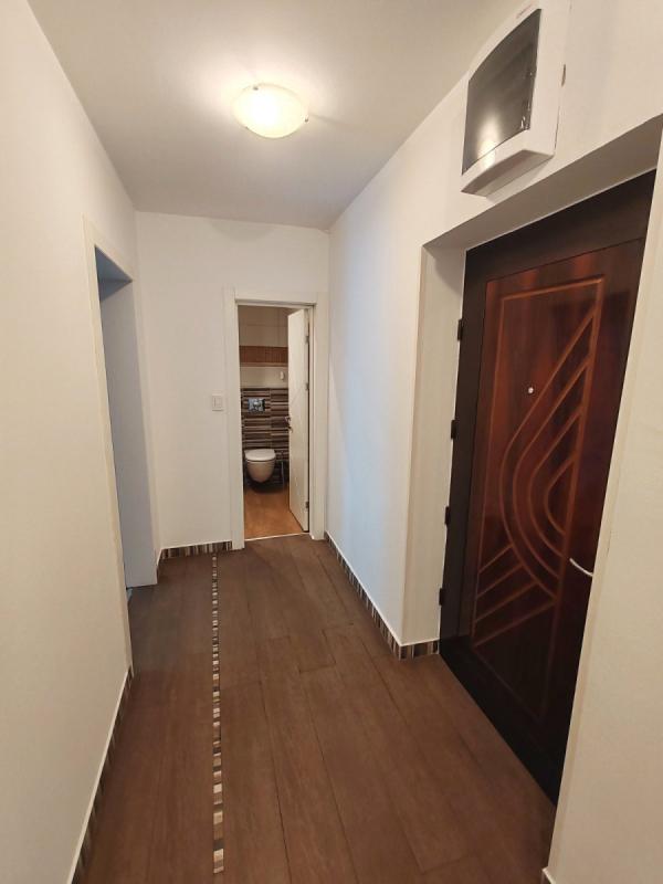 Slika 10 - Stan,NOVI SAD,BULEVAR,kv: 83.00, € 239400, ID: 1059533