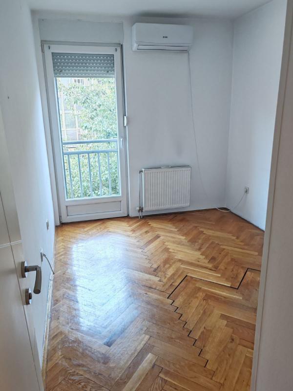 Slika 8 - Stan,NOVI SAD,BULEVAR,kv: 83.00, € 239400, ID: 1059533