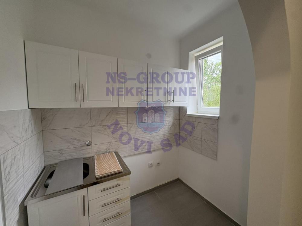 Slika 4 - Jednoiposoban, 33m2, Spens Novi Sad Novi Sad